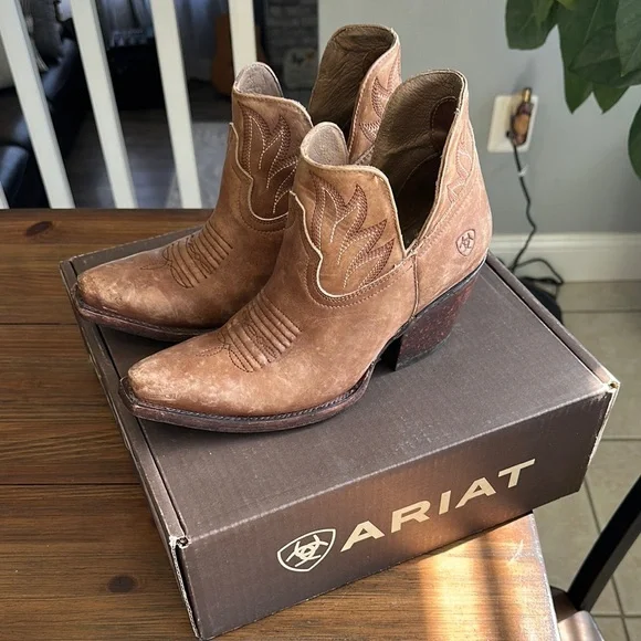 Ariat Tan Western Ankle Booties - Picture 5 of 7